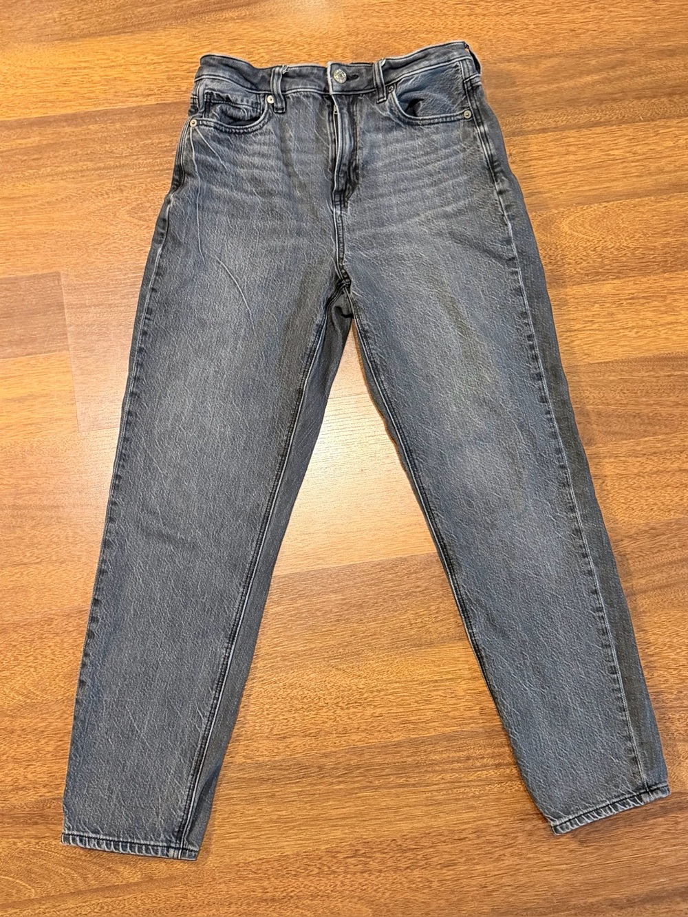 American Eagle Strigid Mom Jeans Women’s Size 2 Black High Rise Straight Leg